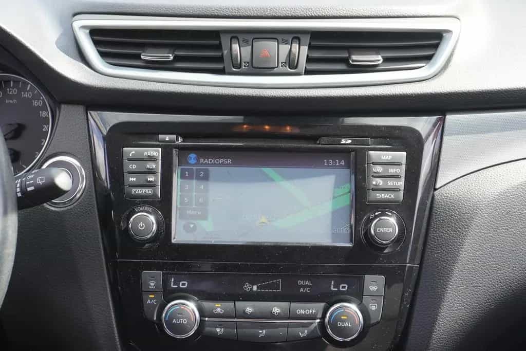 Nissan Qashqai 1.2 DIG-T XTronic LED Panorama 360° Navi 08/2018-photo-10