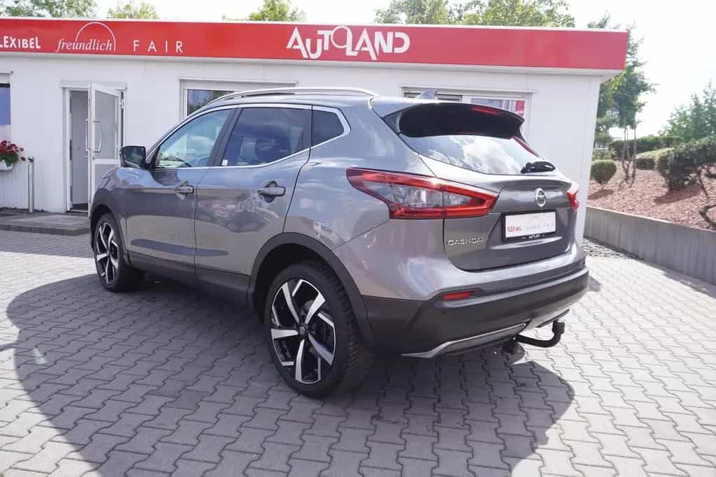 Nissan Qashqai 1.2 DIG-T XTronic LED Panorama 360° Navi 08/2018-photo-2