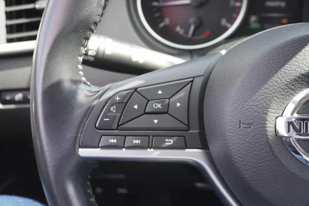 Nissan Qashqai 1.2 DIG-T XTronic LED Panorama 360° Navi 08/2018-photo-22