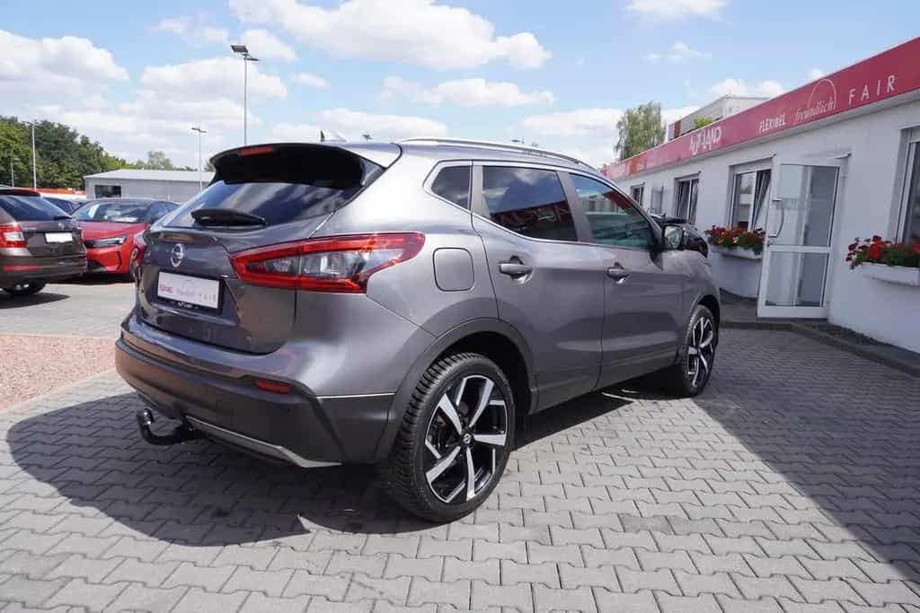 Nissan Qashqai 1.2 DIG-T XTronic LED Panorama 360° Navi 08/2018-photo-4