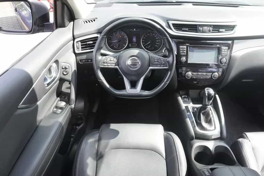 Nissan Qashqai 1.2 DIG-T XTronic LED Panorama 360° Navi 08/2018-photo-9