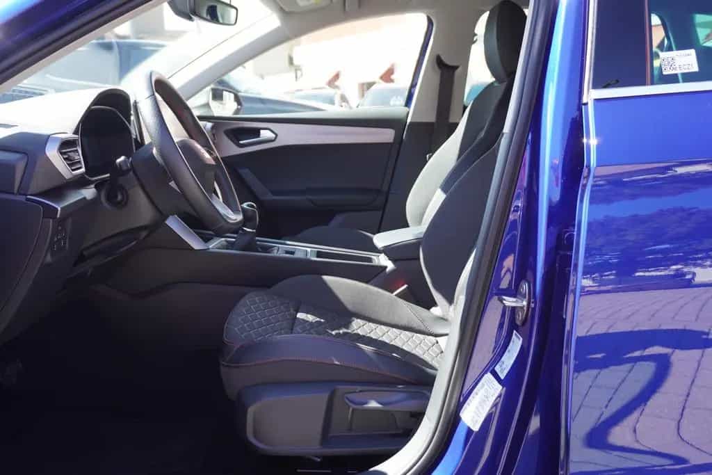 Seat Leon 1.5TSI FR LED Navi ACC Kamera FullLink 08/2020-photo-27
