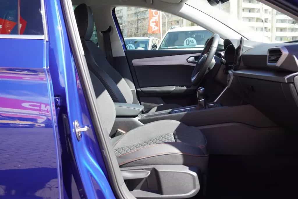 Seat Leon 1.5TSI FR LED Navi ACC Kamera FullLink 08/2020-photo-29