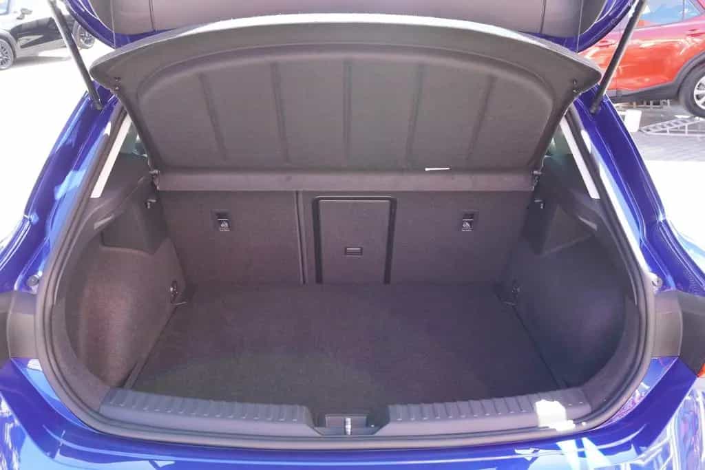 Seat Leon 1.5TSI FR LED Navi ACC Kamera FullLink 08/2020-photo-31
