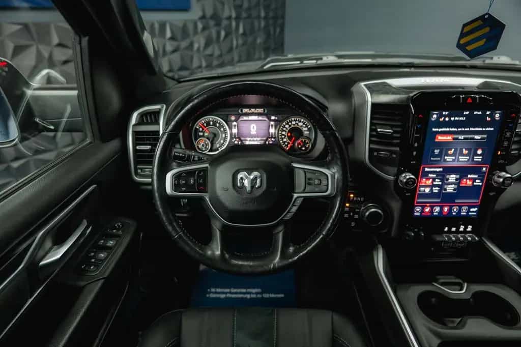 Dodge RAM 5.7 V8 HEMI 4x4 Offroad Night Limited 19% 12/2020-photo-31