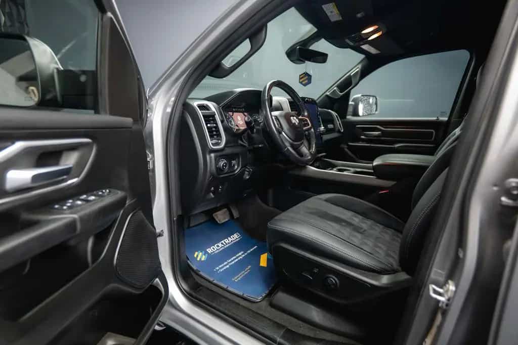 Dodge RAM 5.7 V8 HEMI 4x4 Offroad Night Limited 19% 12/2020-photo-33