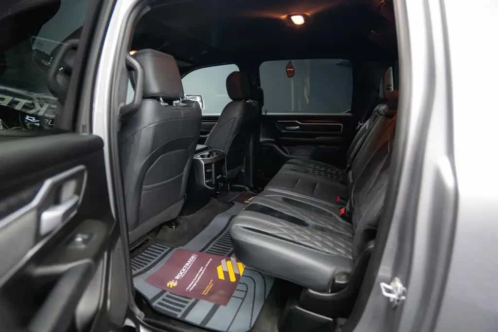 Dodge RAM 5.7 V8 HEMI 4x4 Offroad Night Limited 19% 12/2020-photo-40