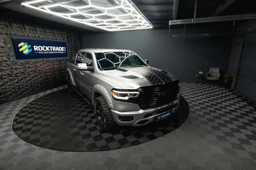 Dodge RAM 5.7 V8 HEMI 4x4 Offroad Night Limited 19% 12/2020-photo-5