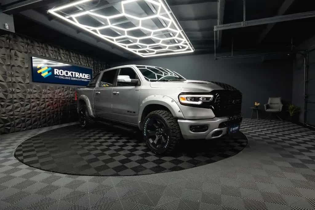Dodge RAM 5.7 V8 HEMI 4x4 Offroad Night Limited 19% 12/2020-photo-6