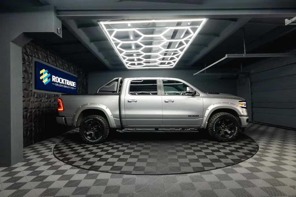 Dodge RAM 5.7 V8 HEMI 4x4 Offroad Night Limited 19% 12/2020-photo-7