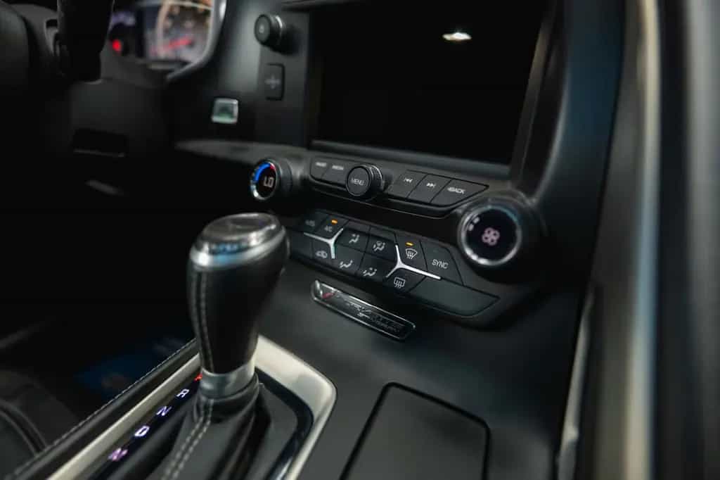 Corvette C7 6.2 V8 Stingray Z06-Design Targa Performance 08/2016-photo-35