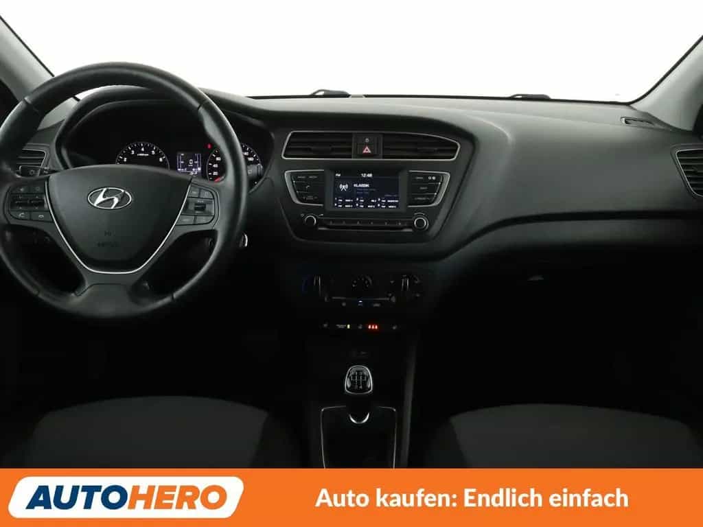 Hyundai i20 1.0 TGDI Trend *TEMP*PDC*SHZ*ALU*KLIMA*GARANTIE* 08/2020-photo-11