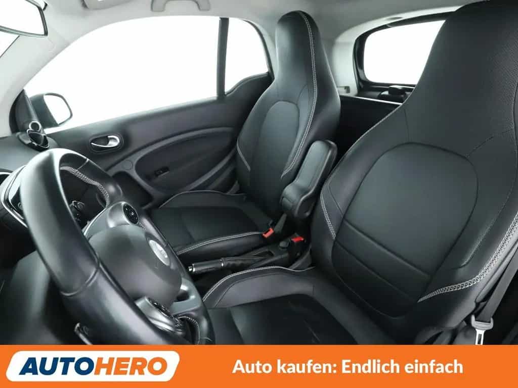 Smart 0.9 Turbo Brabus Aut.*NAV*TEMP*CAM*PDC*SHZ*ALU* 10/2018-photo-9