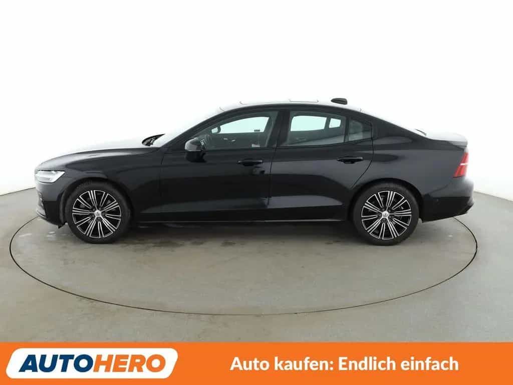 Volvo S60 2.0 B5 Mild-Hybrid Ultimate Dark AWD Aut*LED 10/2023-photo-2