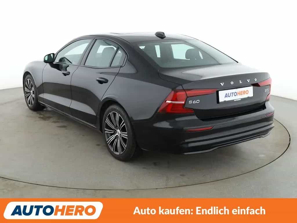 Volvo S60 2.0 B5 Mild-Hybrid Ultimate Dark AWD Aut*LED 10/2023-photo-3