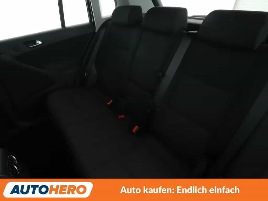 Volkswagen Tiguan 1.4 TSI Trend & Fun BMT*NAVI*SHZ*TEMPO* 01/2016-photo-13