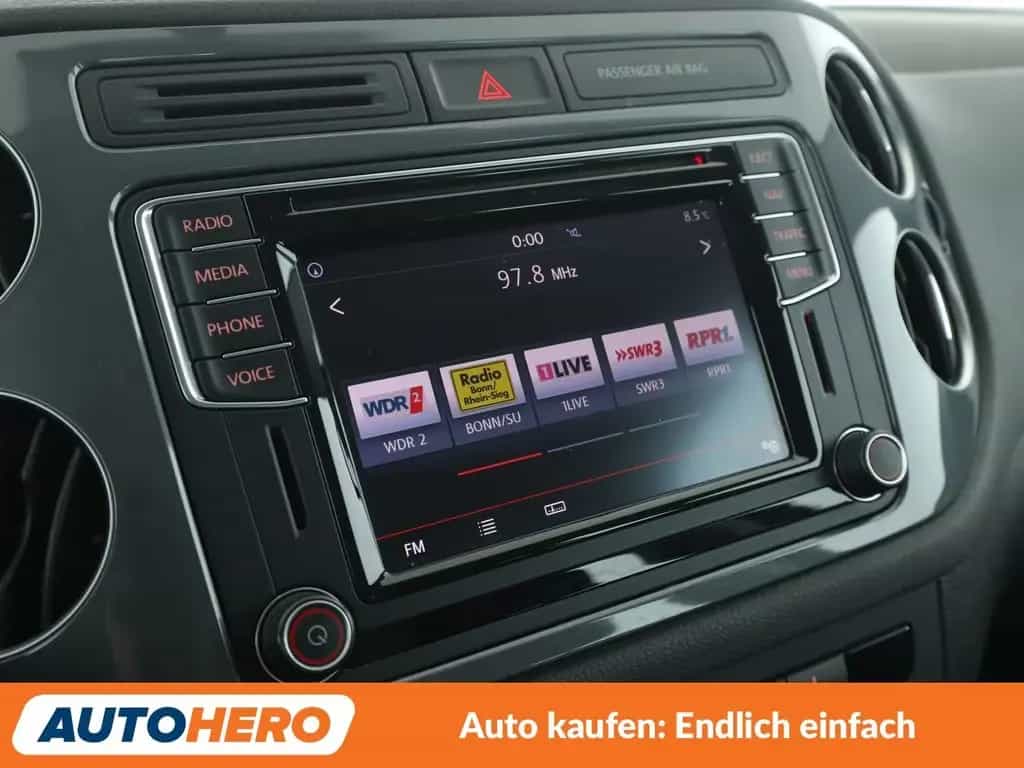 Volkswagen Tiguan 1.4 TSI Trend & Fun BMT*NAVI*SHZ*TEMPO* 01/2016-photo-20