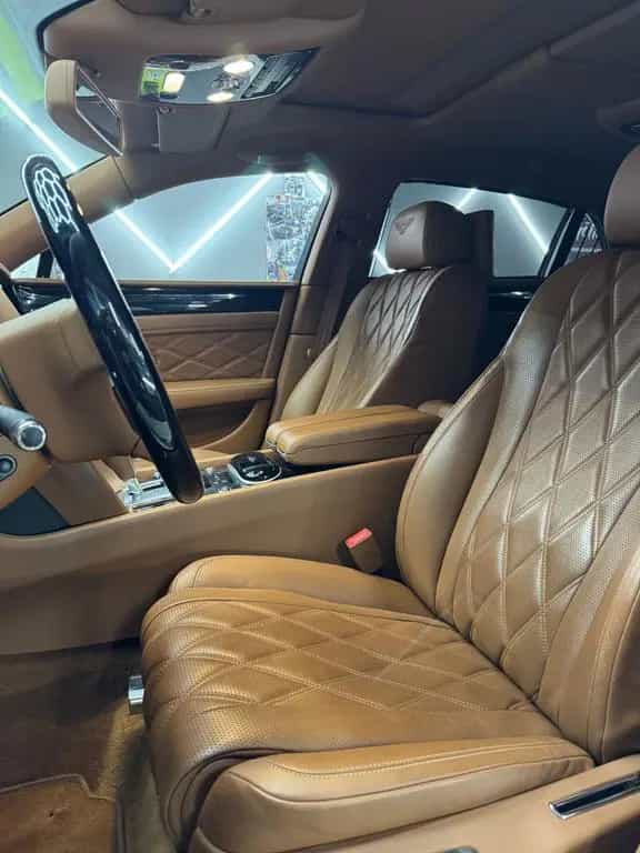 Bentley Flying Spur 6.0 W12 Speed Mulliner Massage TV 10/2014-photo-9