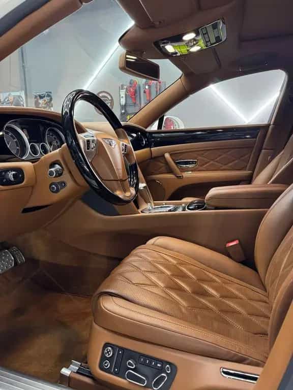 Bentley Flying Spur 6.0 W12 Speed Mulliner Massage TV 10/2014-photo-8