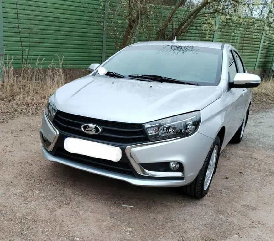 Lada Vesta 04/2017-photo-1