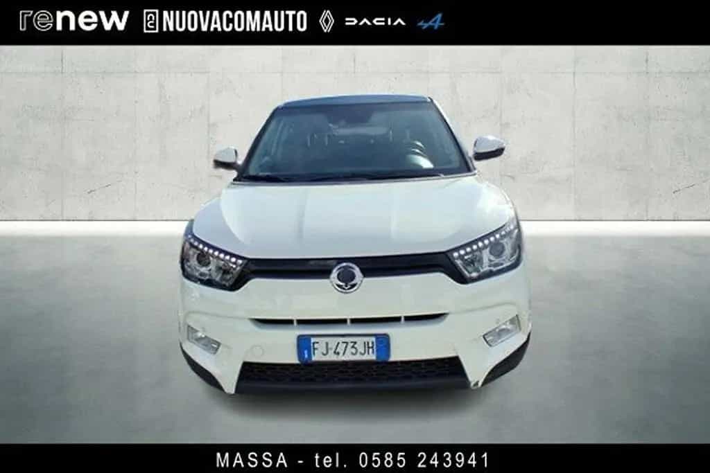 Ssangyong Tivoli 1.6 e-XDi Be Visual Hot 2WD Aut 04/2017-photo-1