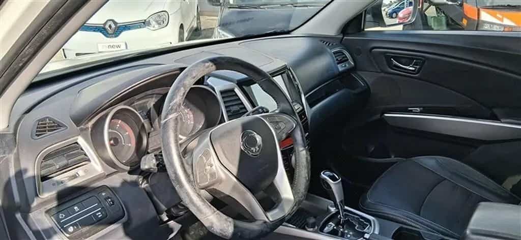 Ssangyong Tivoli 1.6 e-XDi Be Visual Hot 2WD Aut 04/2017-photo-8