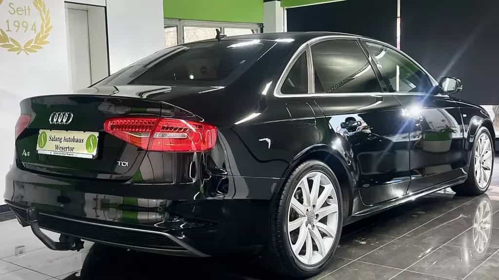 Audi A4 2.0 TDI S Line|Nur 121tkm|MMI|Xenon|Navi+|DAB 03/2016-photo-4