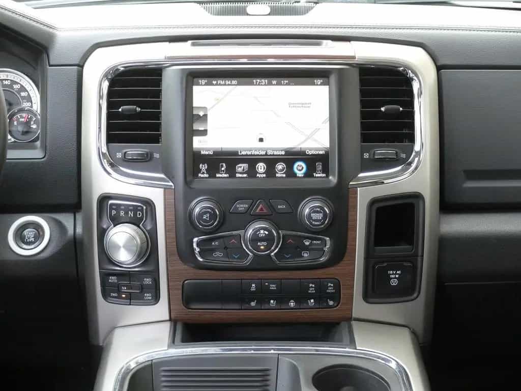 Dodge RAM Diesel aus 1.Hand MWST ausweisbar 08/2018-photo-16