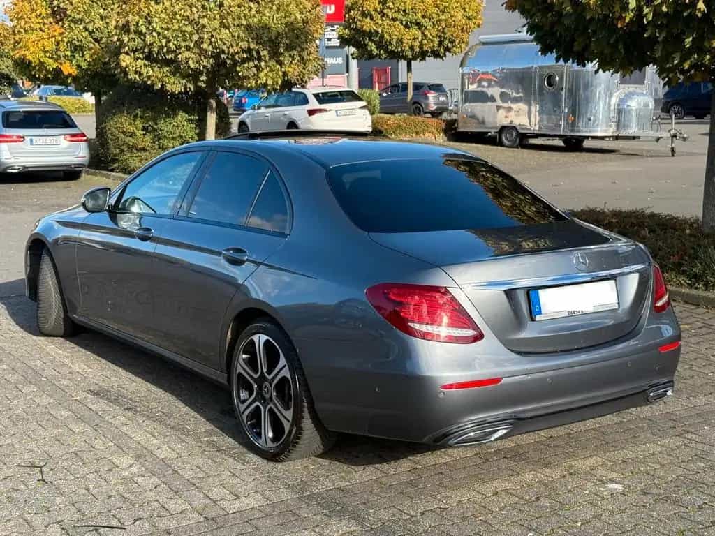 Mercedes-Benz E-Class 220 d Autom. - Multibea. 08/2018-photo-2