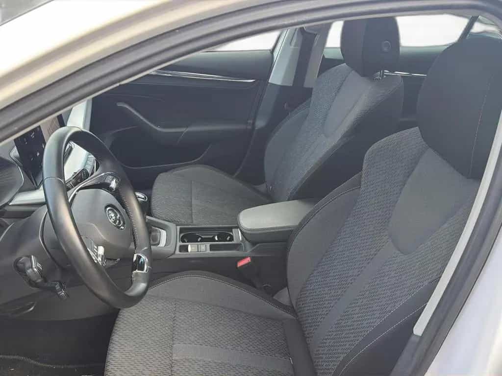 Skoda Octavia Combi 1.5 TSI *LED*Pano*Standhzg.Navi*SH 04/2021-photo-17