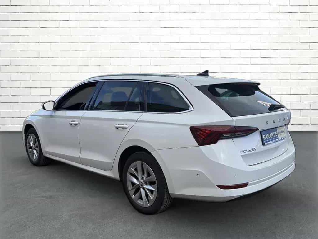 Skoda Octavia Combi 1.5 TSI *LED*Pano*Standhzg.Navi*SH 04/2021-photo-2