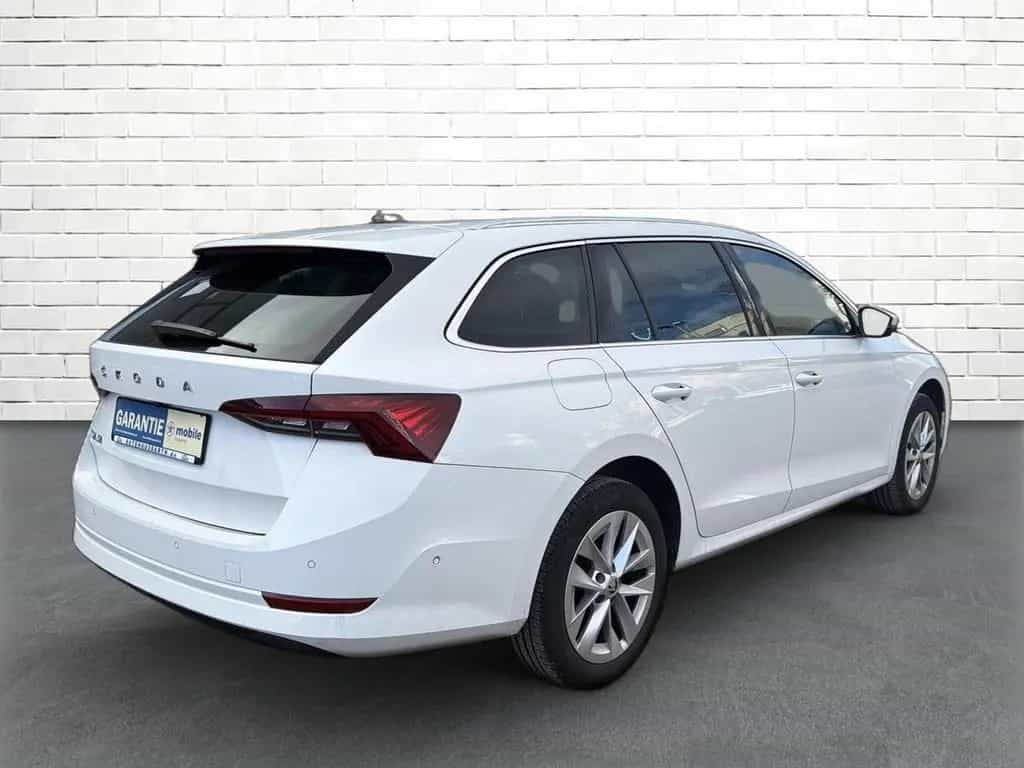 Skoda Octavia Combi 1.5 TSI *LED*Pano*Standhzg.Navi*SH 04/2021-photo-5