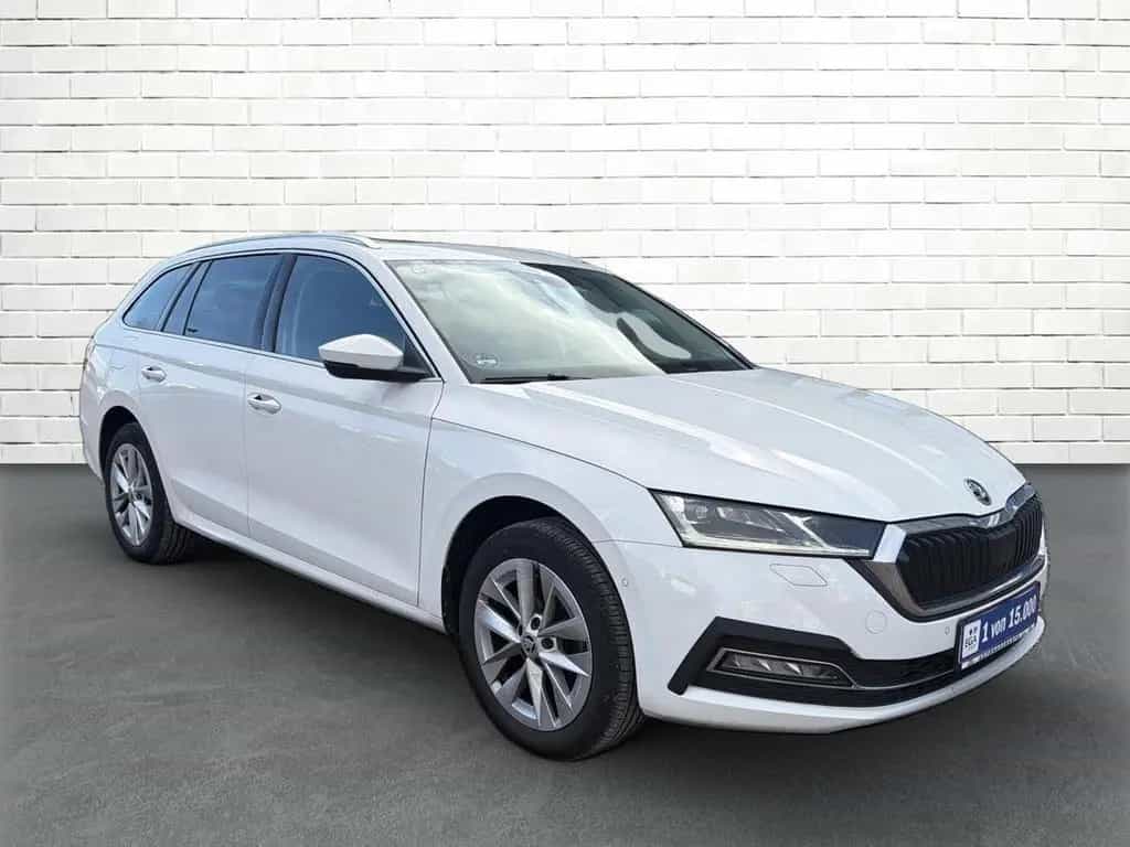 Skoda Octavia Combi 1.5 TSI *LED*Pano*Standhzg.Navi*SH 04/2021-photo-6