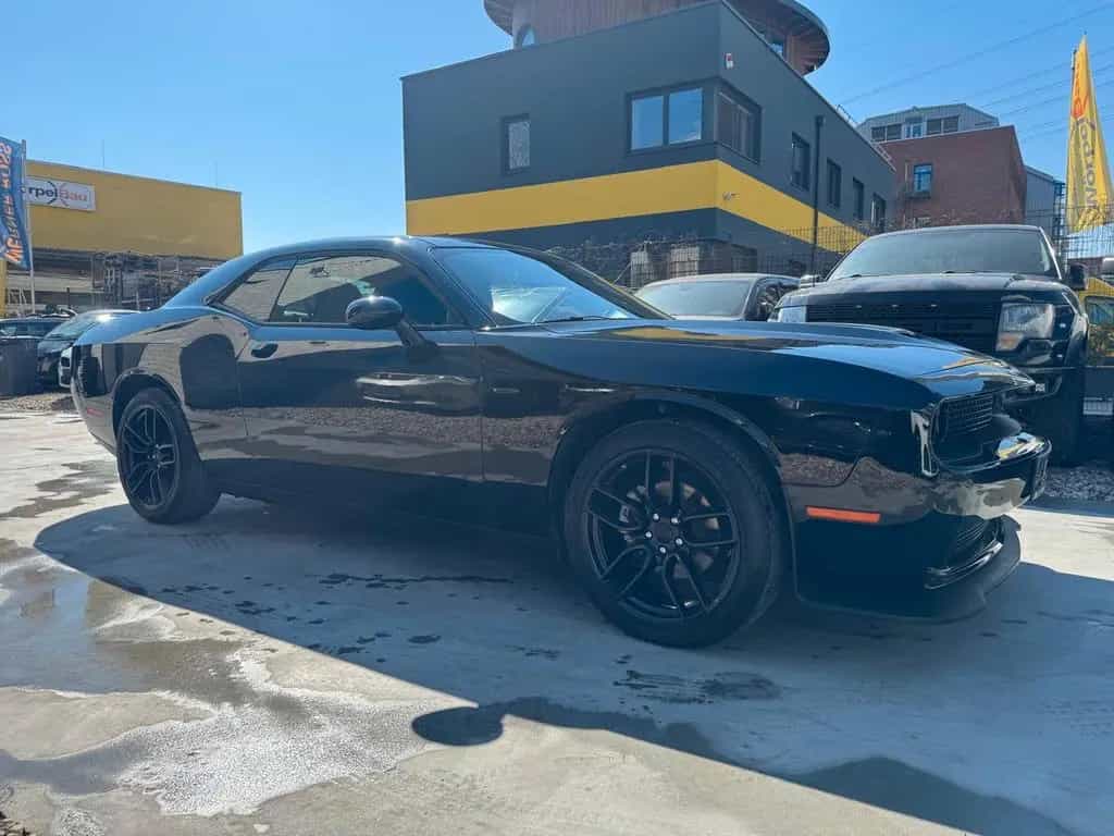 Dodge Challenger 3,6 07/2022-photo-2