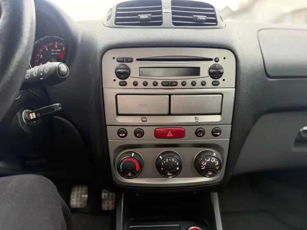 Alfa Romeo 147 07/2008-photo-7