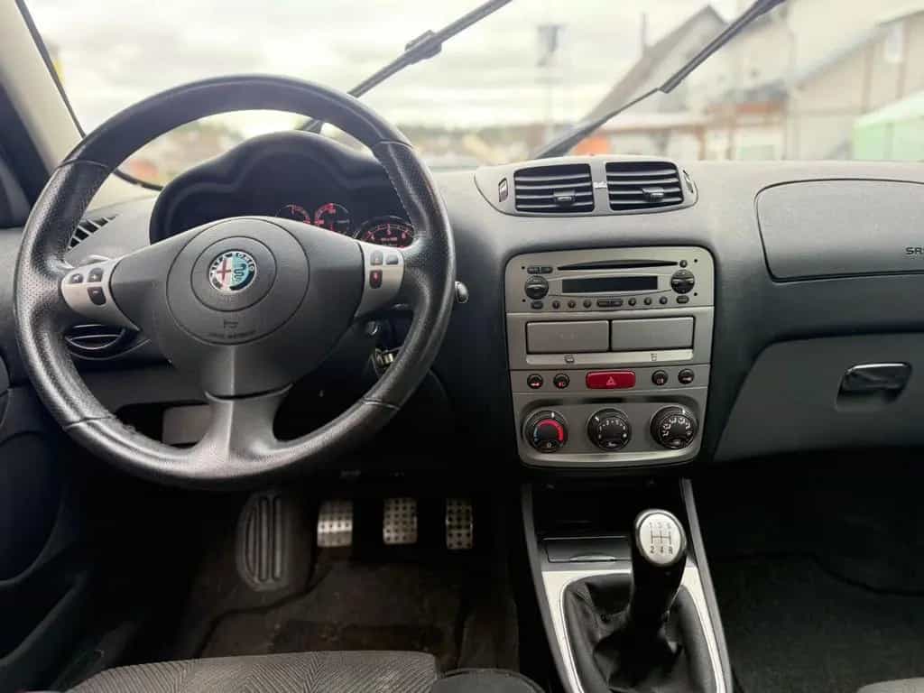 Alfa Romeo 147 07/2008-photo-4
