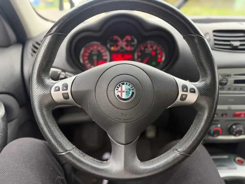 Alfa Romeo 147 07/2008-photo-5