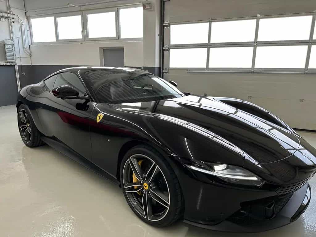 Ferrari Roma / 70km / Carbon / Nero DS / 360 06/2023-photo-2