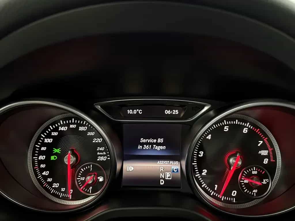 Mercedes-Benz GLA-Class 200 7G-DCT AMG-STYLING-EDITION*TOP-ZUSTAND* 09/2018-photo-3