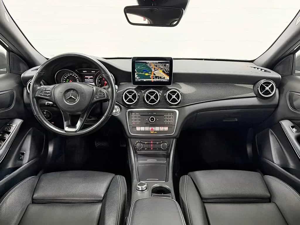Mercedes-Benz GLA-Class 200 7G-DCT AMG-STYLING-EDITION*TOP-ZUSTAND* 09/2018-photo-9