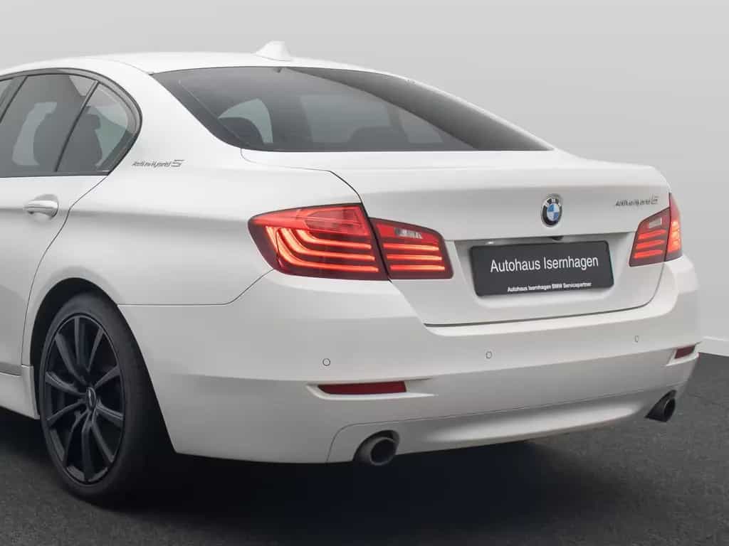 BMW 5 Series 07/2014-photo-15