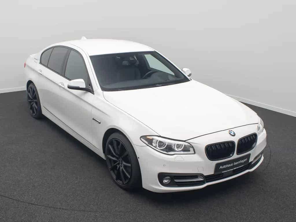 BMW 5 Series 07/2014-photo-2