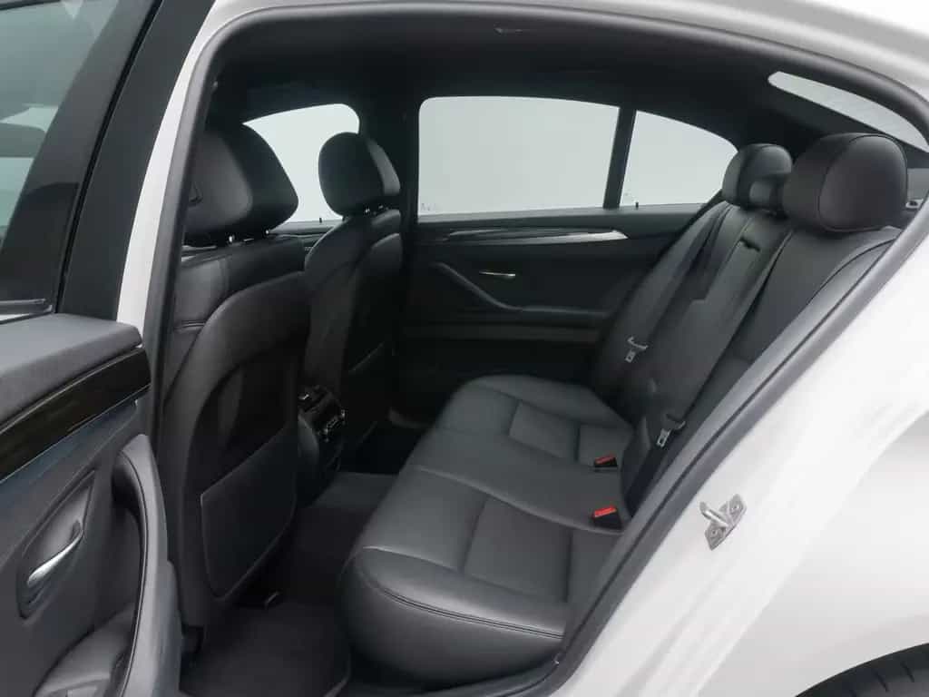 BMW 5 Series 07/2014-photo-24