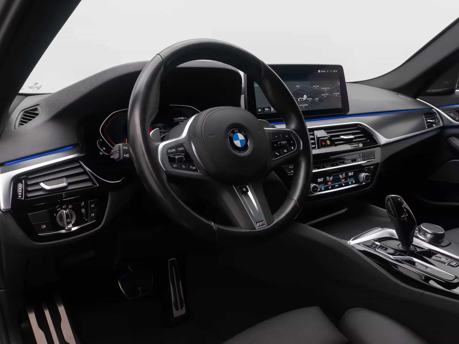 BMW 5 Series 11/2022-photo-19