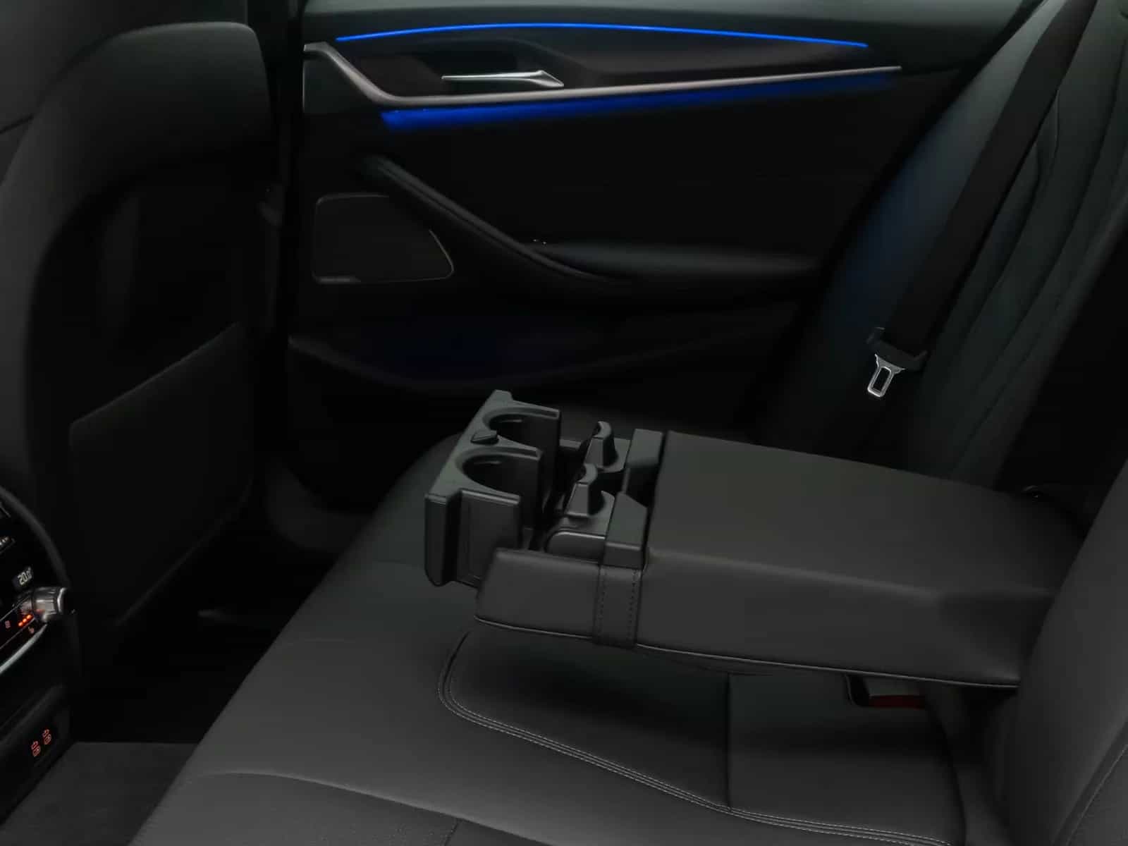 BMW 5 Series 11/2022-photo-27
