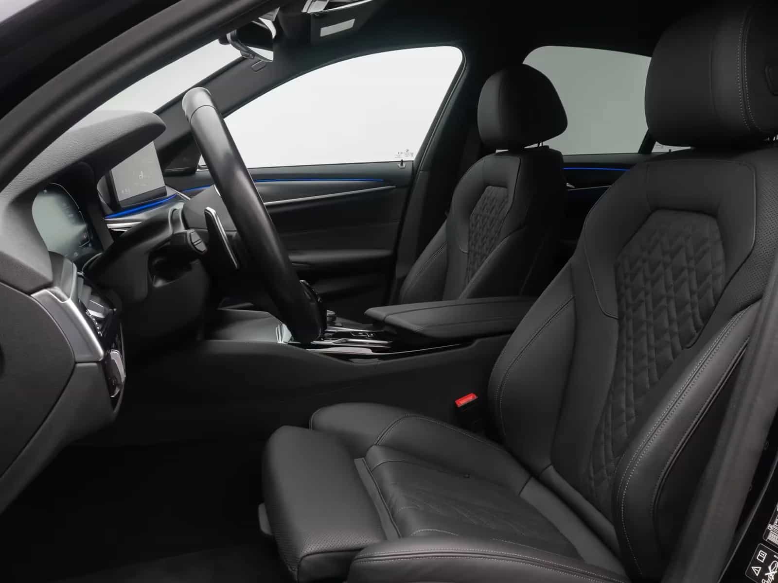 BMW 5 Series 11/2022-photo-33