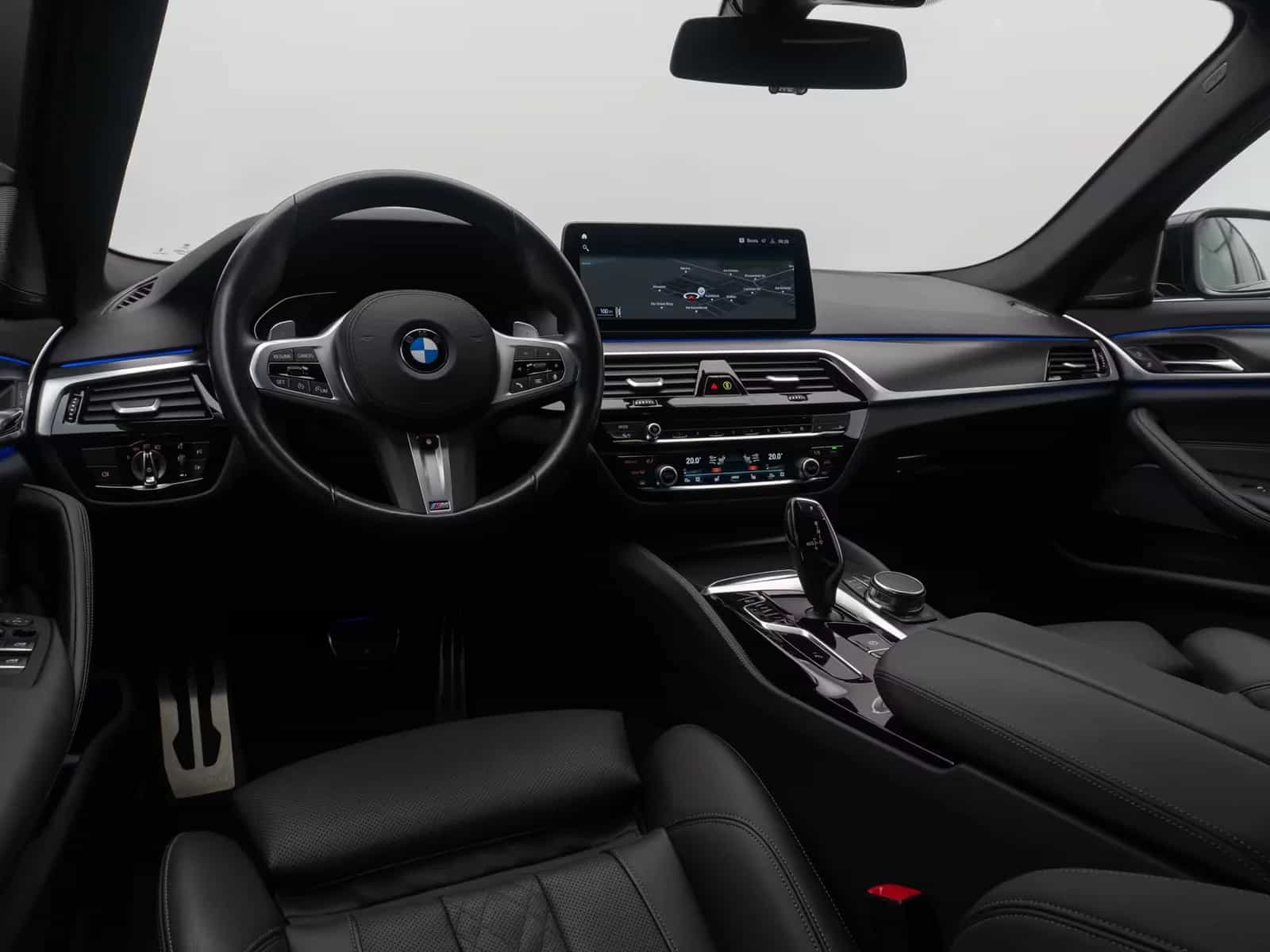 BMW 5 Series 11/2022-photo-37