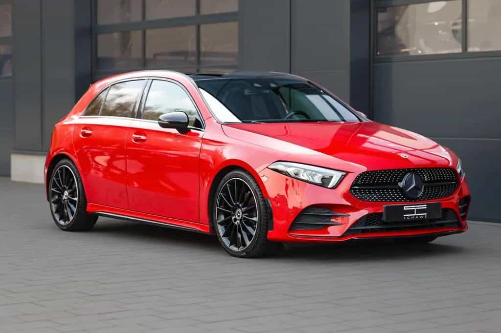 Mercedes-Benz 200 AMG*PDC*LED*Pano*19"*Ambiente*AR-CAM*Night-Paket 05/2018-photo-1