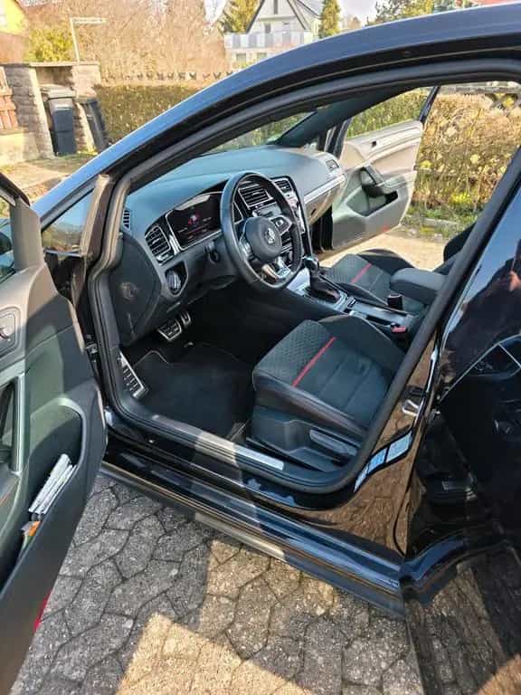 Volkswagen VW Golf GTI 04/2019-photo-6