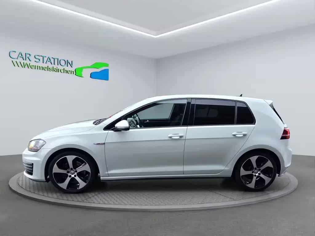 Volkswagen Golf VII GTI -Unfallfrei- Top Zustand! 05/2016-photo-1